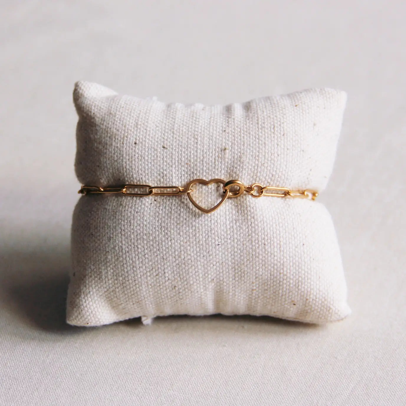 Pre-Order Heart and Chain Bracelet - Gold