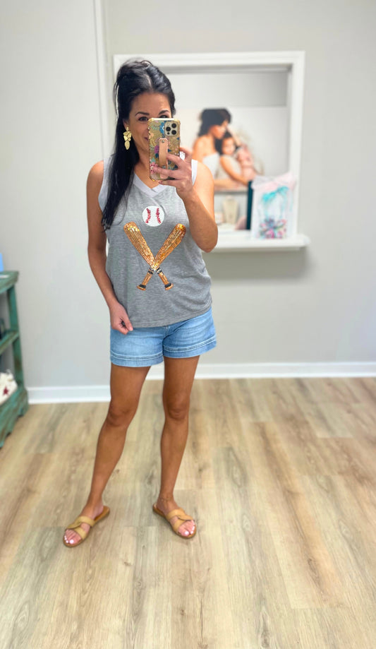 Diamonds and Dugouts Tank